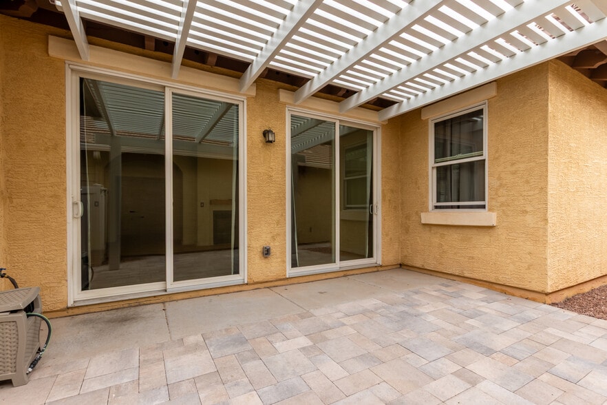 Building Photo - 1162 S Agnes Ln