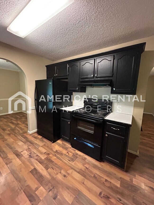 Building Photo - Home in Trussville!!