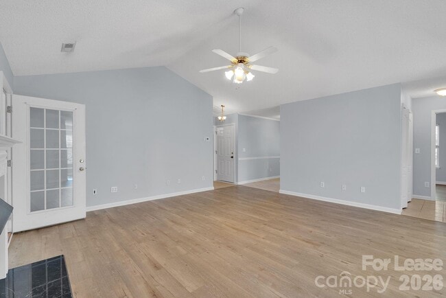 Building Photo - 6340 S Bend Ln