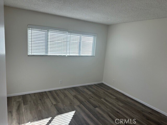 Building Photo - 1201 N California St