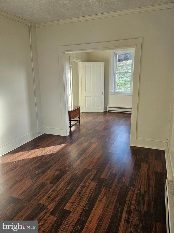 Building Photo - 300 Brenneman Rd