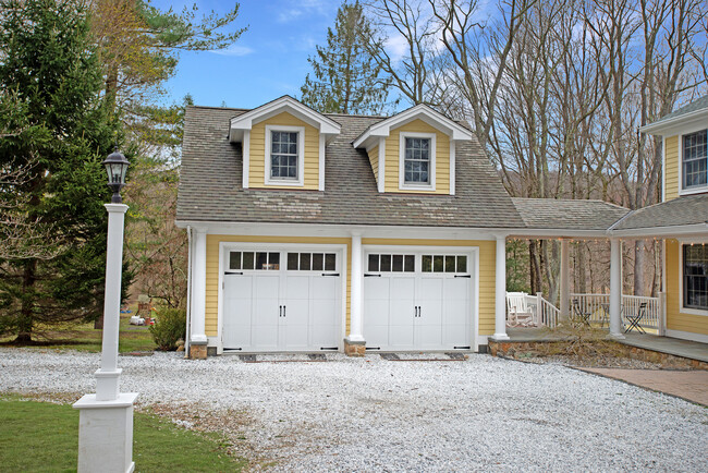 Building Photo - 263 North St