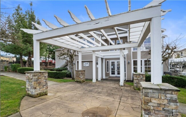 Building Photo - Beautiful Waterford Crossing 2 bedroom Condo