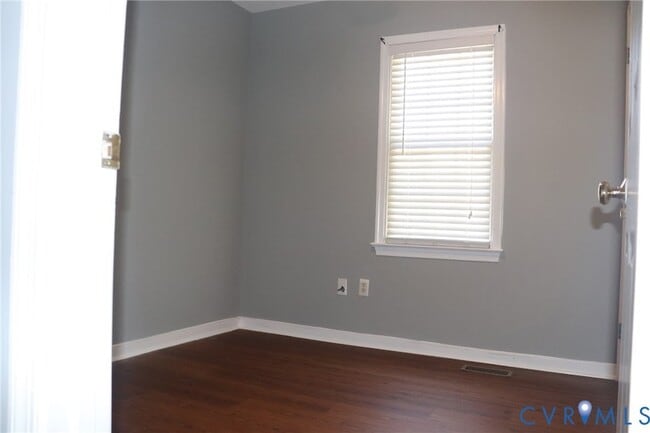 Building Photo - 6001 Yates Ln