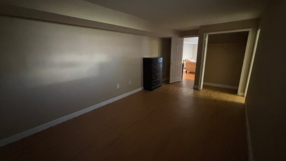 Building Photo - 5 Aylor Ct