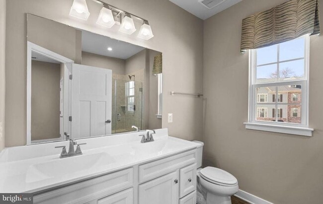 Building Photo - 100 Bethlehem Pl