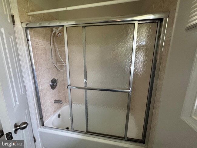 Building Photo - 35 Blueberry Ln