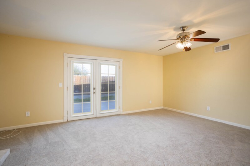 Building Photo - 9503 Medina Dr