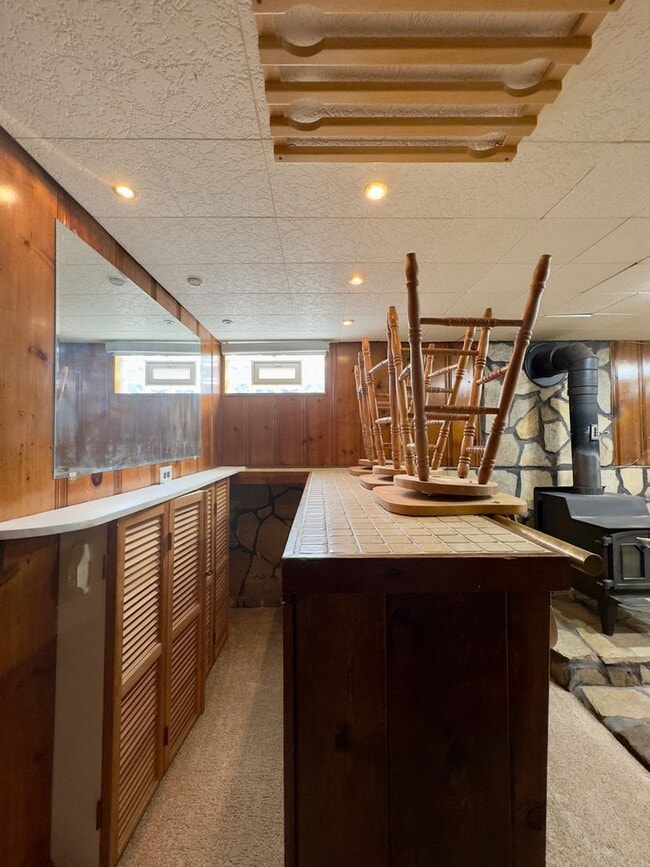 Building Photo - Charming 2 Bedroom/1 Bathroom Duplex Home ...