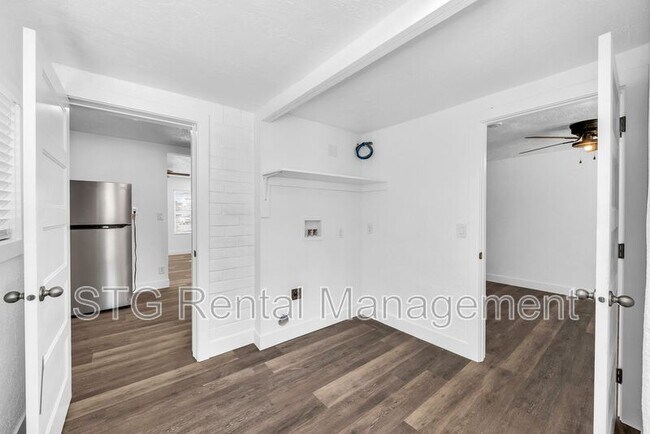 Building Photo - 300 W 100 N