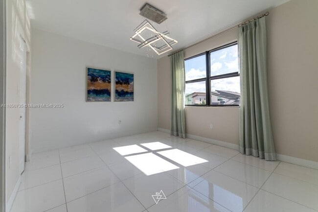 Building Photo - NW 104th Avenue 21, Doral, FL 33178