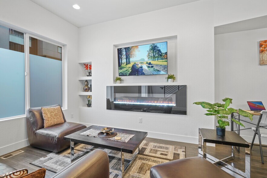 Living and Dinning room - 3034 Wilson Ct