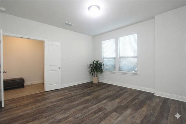 Building Photo - 3810 Honeycomb Holw