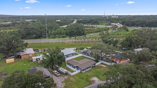 Building Photo - 6121 N Falkenburg Rd