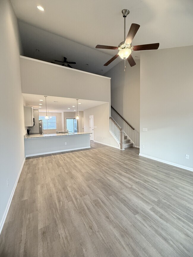 Building Photo - 220 Machrie Lp