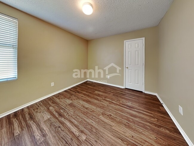 Building Photo - 711 Odenville Dr