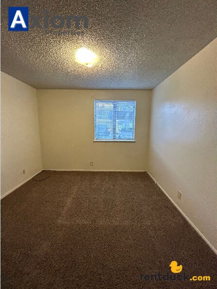 Building Photo - 1534 Bench Rd