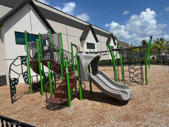 Building Photo - 20217 Millrun Dr