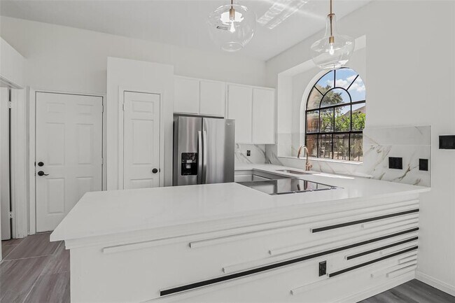 Building Photo - 8888 Benning Dr