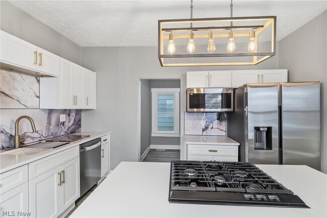 Building Photo - 12701 Plover St