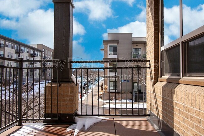 Building Photo - 492 S Saulsbury St