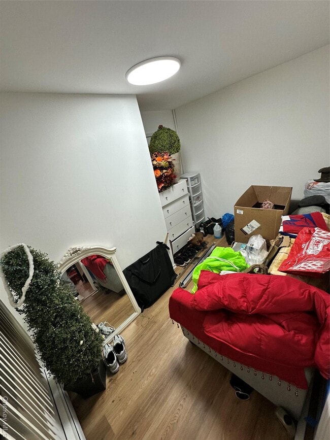 Building Photo - 14 Nagle Ln