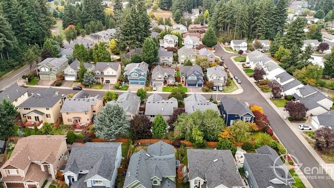 Building Photo - 2903 NE 184th Ave