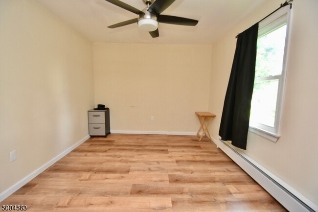 Building Photo - 5528 Berkshire Valley Rd