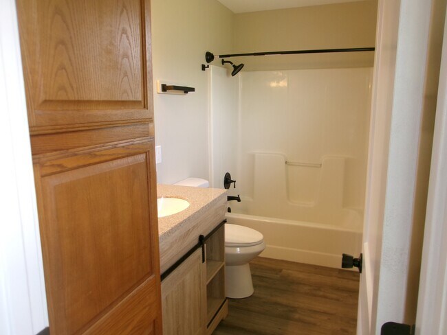 Building Photo - 307 Palomino Ln