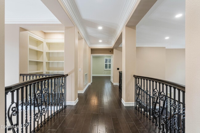 Building Photo - 504 Rustic Hills Dr