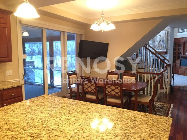 Building Photo - 2470 Arnold Palmer Dr