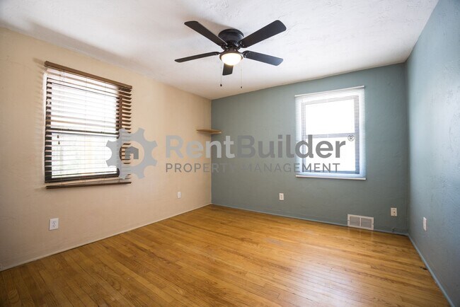 Building Photo - CALL US TODAY AT (505) 808-6467 TO SCHEDUL...