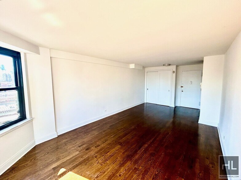 Building Photo - East 82nd Street