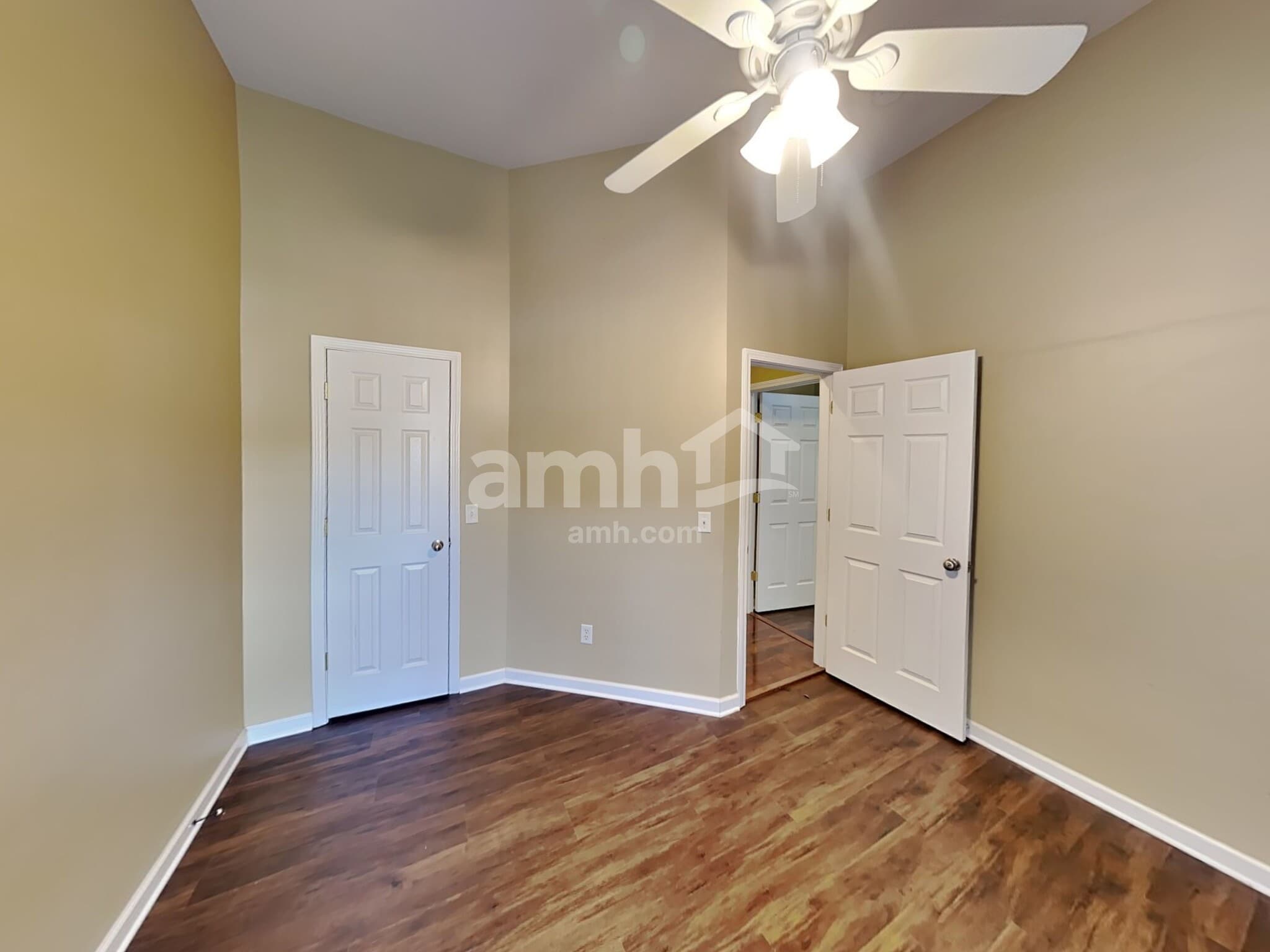 Building Photo - 5105 Bay Overlook Dr