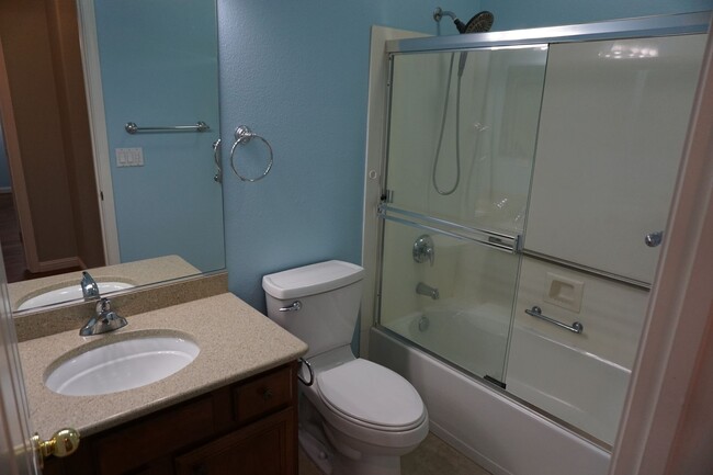 Building Photo - 10591 Iron Point Cir