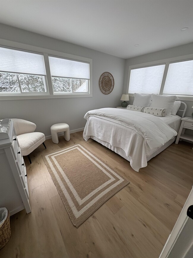 Building Photo - 121 Upper Bay Rd