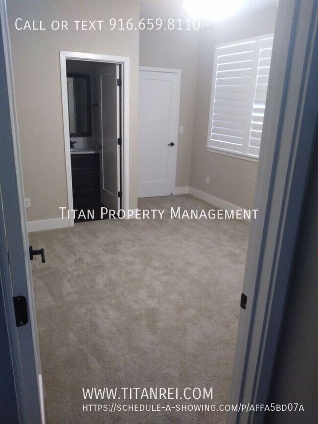 Building Photo - 1023 Vanilla Bean Ln