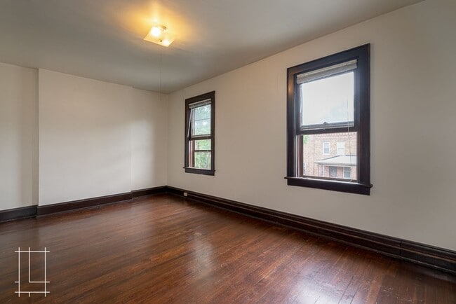 Building Photo - 435 Alden Ave