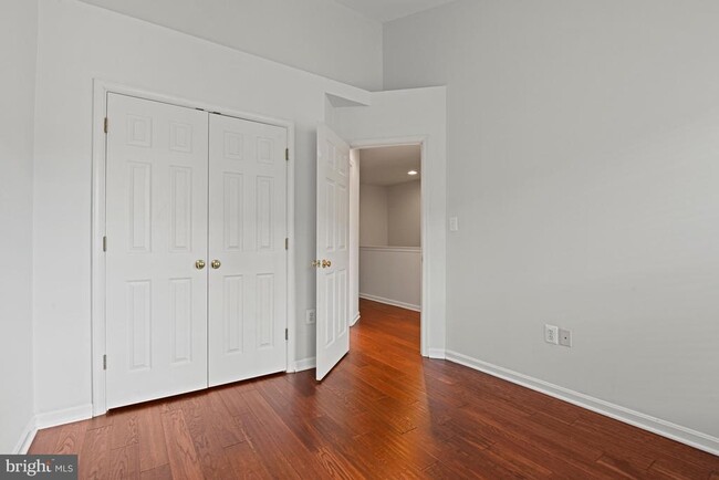 Building Photo - 46223 Wales Terrace