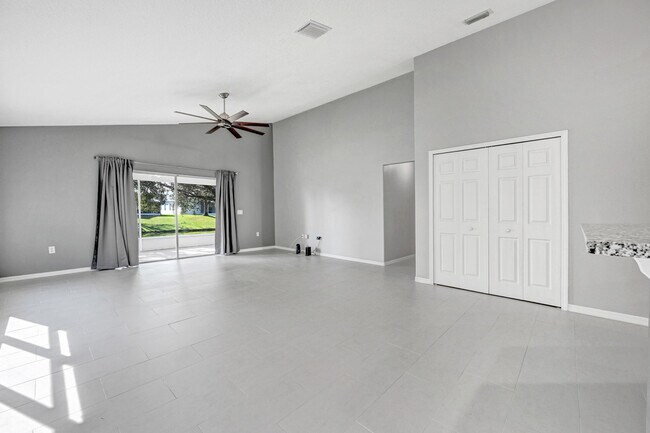 Building Photo - 1601 Wekiva Dr