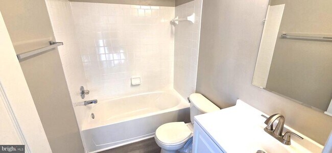 Building Photo - 13804 Churchville Dr