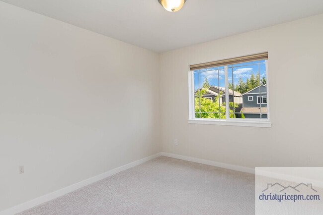 Building Photo - 24220 SE 258th Way