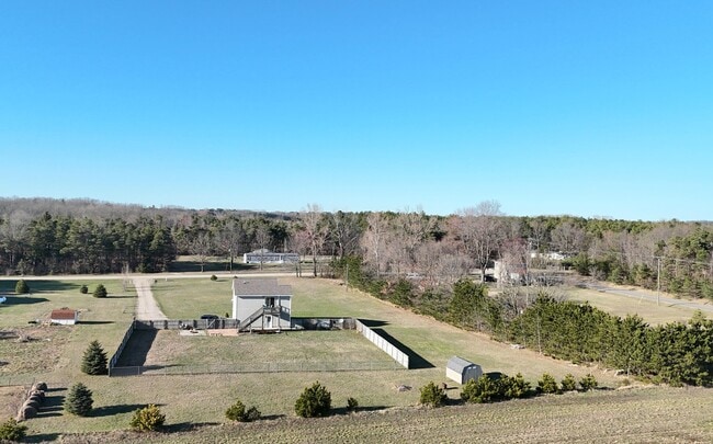 Building Photo - 6039 Morris Lake Rd