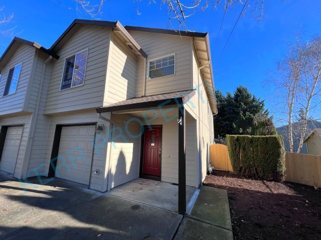 Building Photo - 1594 NE Cleveland Ave