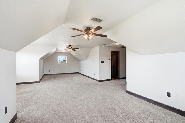 Building Photo - 133 Prairie Creek Way