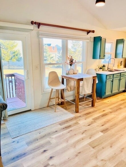 Building Photo - 1919 Cloverdale Way