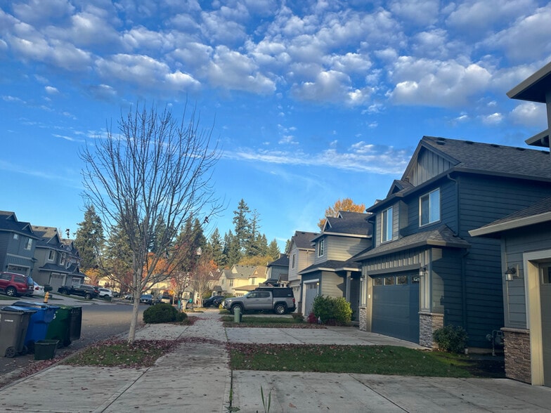 Building Photo - 7327 S 13th St