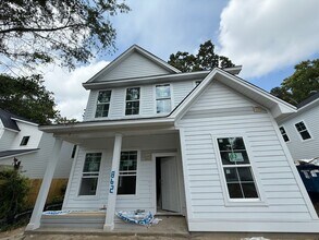Building Photo - New Construction Near Downtown Charleston!