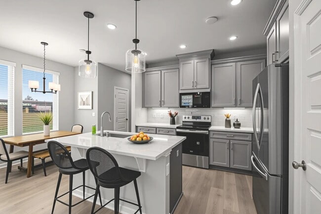 Building Photo - 5339 Bellflower Hls