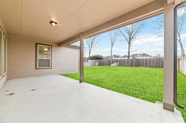 Building Photo - 4919 Vly White Oak Ln